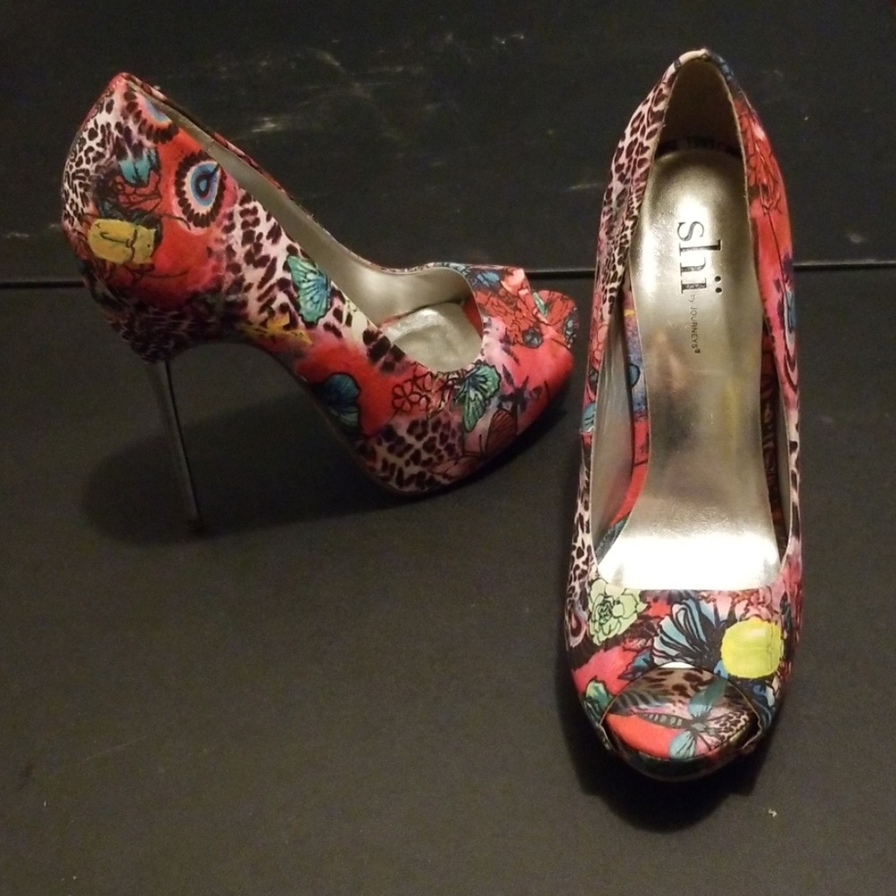 Shi Heels